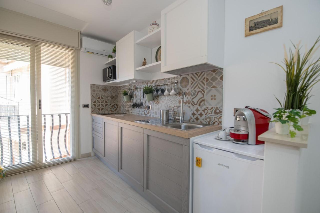 Casa Elia: Locazione Breve Apartment Noto Bagian luar foto